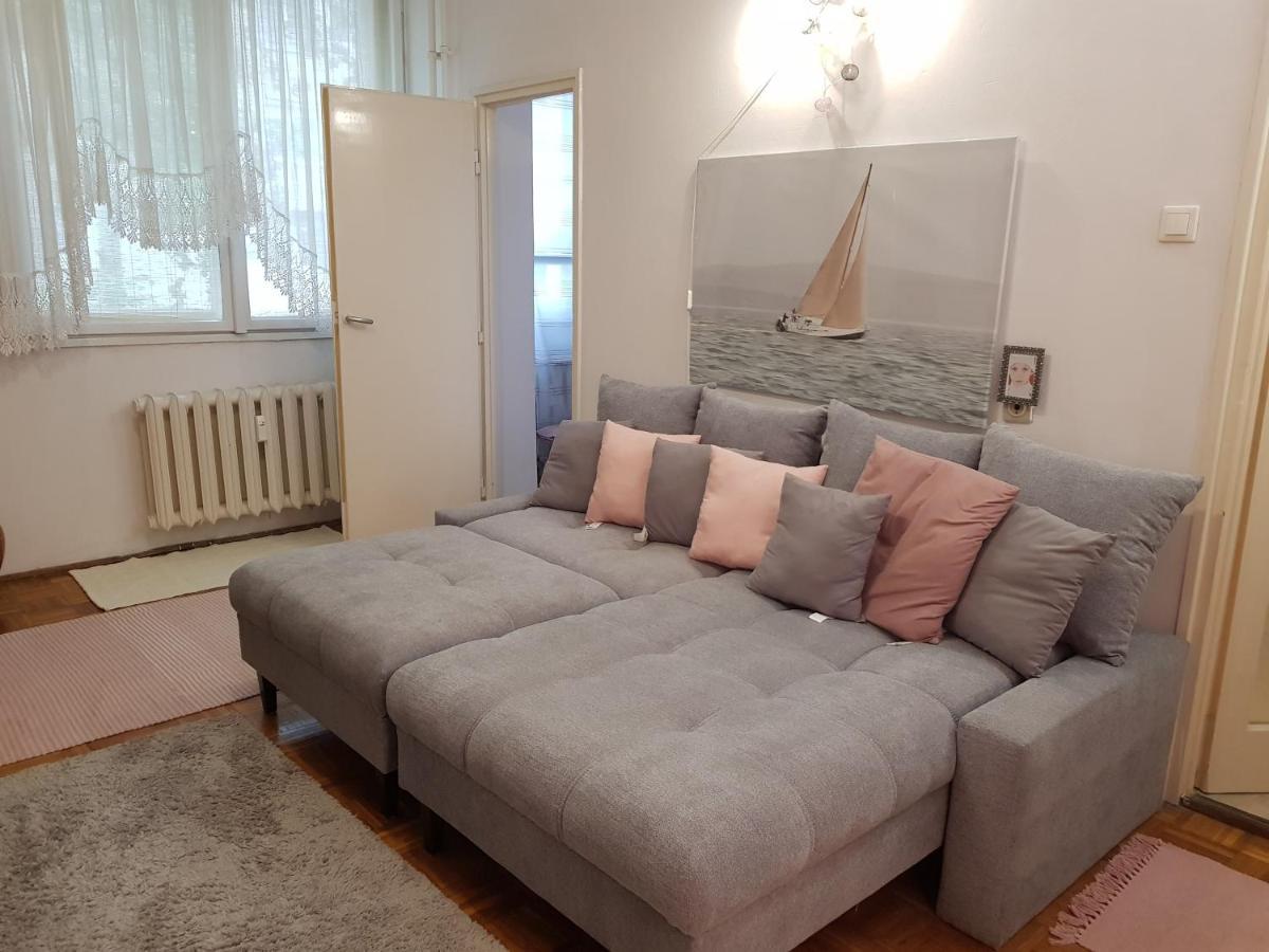 Rávágy Apartman Kecskemét Esterno foto